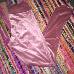 Velvet Pink leggings